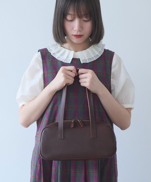 bulle de savon(ビュルデサボン)の「leather yokonaga bag(ハンドバッグ・レディース・ブラック/ダークブラウン・FREE)」の2枚目の写真