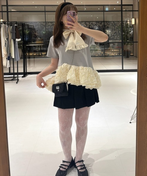 idem(イデム)の「rose frill peplum tops / ローズフリルペプラムトップス(Tシャツ/カットソー・レディース・グレー・FREE)」の15枚目の写真