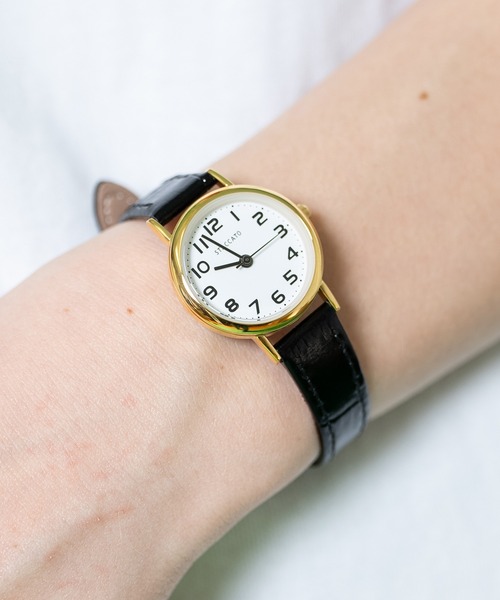 an meets zakka(アンミツザッカ)の「an meets zakka ラウンドダイヤル型押しレザーバンド腕時計(アナログ腕時計・レディース・シルバー/ゴールド・ONESIZE)」の4枚目の写真