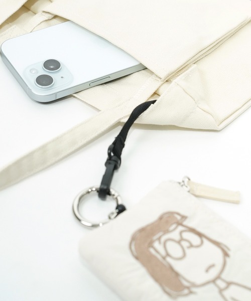 Vintage PEANUTS（ビンテージピーナッツ）の「"09"≪Vintage PEANUTS≫1ポケット キャンバス 刺繍 ミニ トートバッグ（トートバッグ・レディース・アイボリー/ネイビー・ONE SIZE）」の19枚目の写真