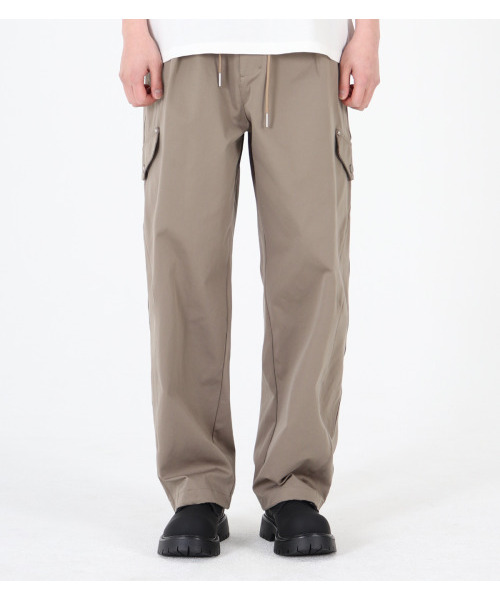 BUTTON SEOUL(ボタンソウル)の「バンディングストリングコットンパンツ(カーキベージュ)(その他パンツ・メンズ・その他・M/L/XL)」の2枚目の写真