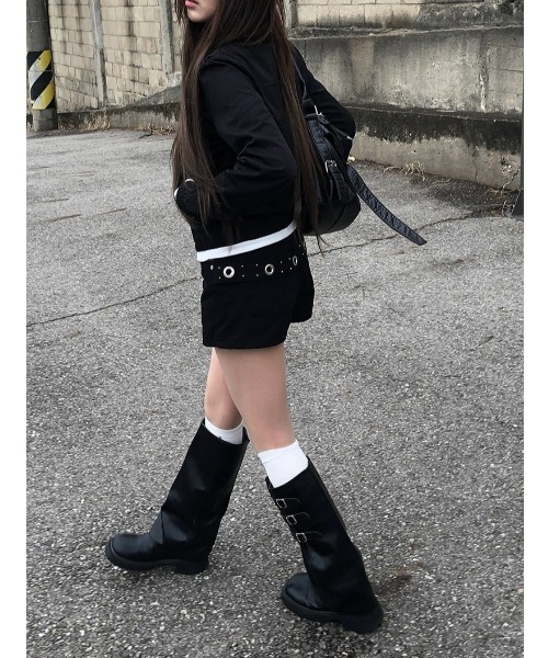 anyonemore(エニワンモア)の「バックスタッズアイレットベルトショートパンツ(その他パンツ・レディース・ブラック・MEDIUM/SMALL/LARGE)」の10枚目の写真