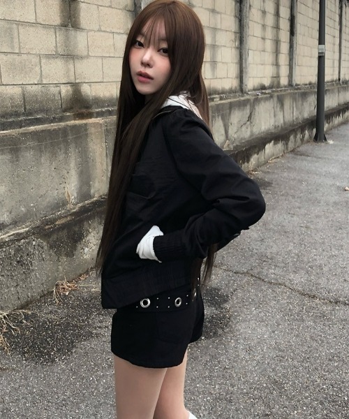 anyonemore(エニワンモア)の「バックスタッズアイレットベルトショートパンツ(その他パンツ・レディース・ブラック・MEDIUM/SMALL/LARGE)」の9枚目の写真