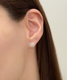 〈LOINE〉金属アレルギー対応 / ステンレス / 小粒パール ブーケ ラウンド スタッドピアス