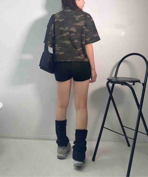 AS KNOW AS plus(アズノゥアズプラス)の「〇ポケット付きハーフジップジップ 袖ワッペン半袖プルオーバー(Tシャツ/カットソー・レディース・オートミール/ネイビー/レッド/チャコールグレー/レッド系/アイボリー系/カーキ系/ネイビー系・FREE)」の16枚目の写真