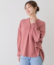 タック入りスキッパーブラウス