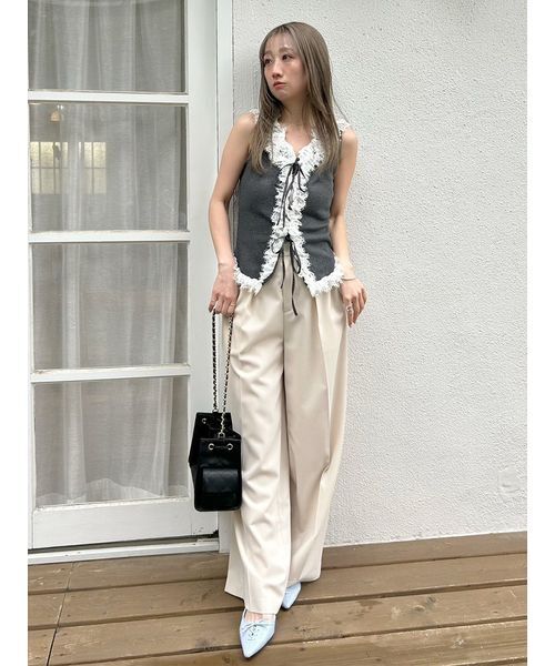 LILY BROWN(リリーブラウン)の「レースフリルコンビカットトップス(Tシャツ/カットソー・レディース・ホワイト/レッド/チャコールグレー・F)」の19枚目の写真