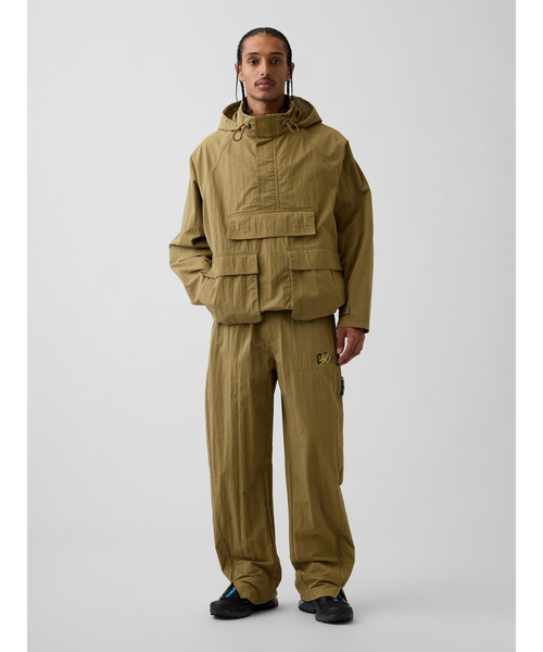 GAP（ギャップ）の「Gap × Sean Wotherspoon オーバーサイズ アノラックパーカー（その他アウター・メンズ・グリーン/ブラック・XL/L/M/S/XS）」の10枚目の写真