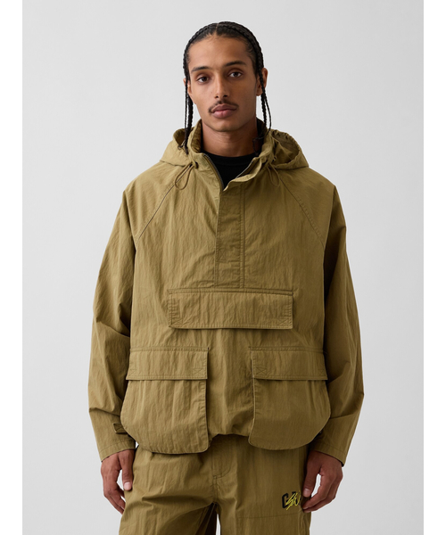 GAP（ギャップ）の「Gap × Sean Wotherspoon オーバーサイズ アノラックパーカー（その他アウター・メンズ・グリーン/ブラック・XL/L/M/S/XS）」の11枚目の写真
