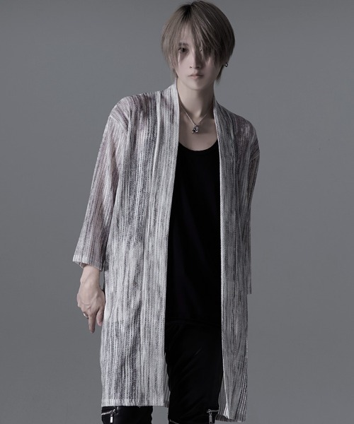 CavariA(キャバリア)の「『CavariA/キャバリア』汚し加工はしご編みショール7分袖ガウン(Tシャツ/カットソー・メンズ・ブラック/ホワイト・XL/L/M)」の2枚目の写真
