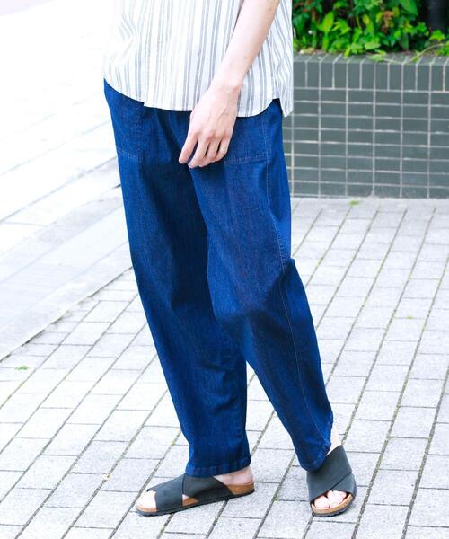 URBAN RESEARCH Sonny Label(アーバンリサーチサニーレーベル)の「接触冷感デニムイージーパンツ(デニムパンツ・メンズ・ライトインディゴブルー/インディゴブルー/ブラック・MEDIUM/LARGE)」の15枚目の写真