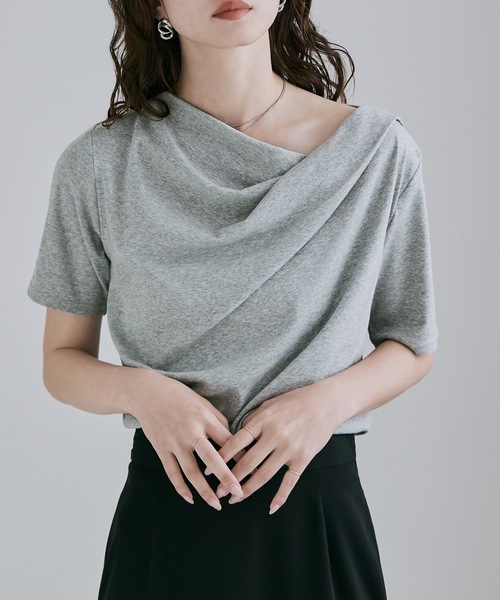 etoll.(エトル)の「フロントドレープハーフスリーブトップス(Tシャツ/カットソー・レディース・イエロー/杢グレー/オフホワイト/ブラック・M)」の3枚目の写真