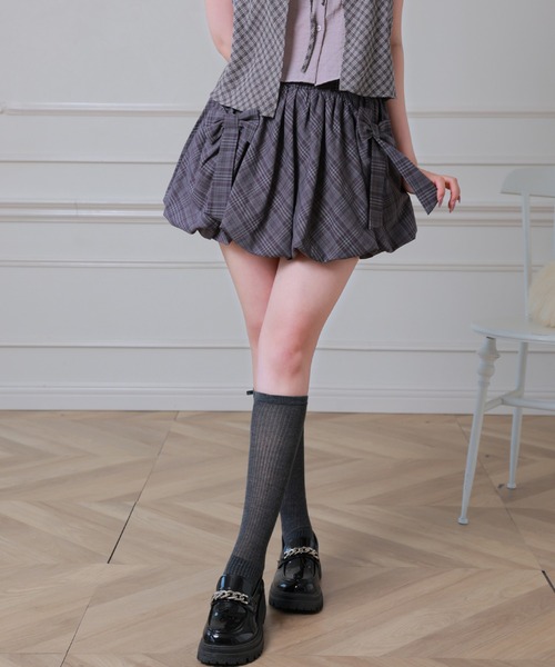 Anely(アネリー)の「チェック柄 ダブルリボン バルーン ミニ スカート(スカート・レディース・チャコールグレー/パープル・FREE)」の8枚目の写真