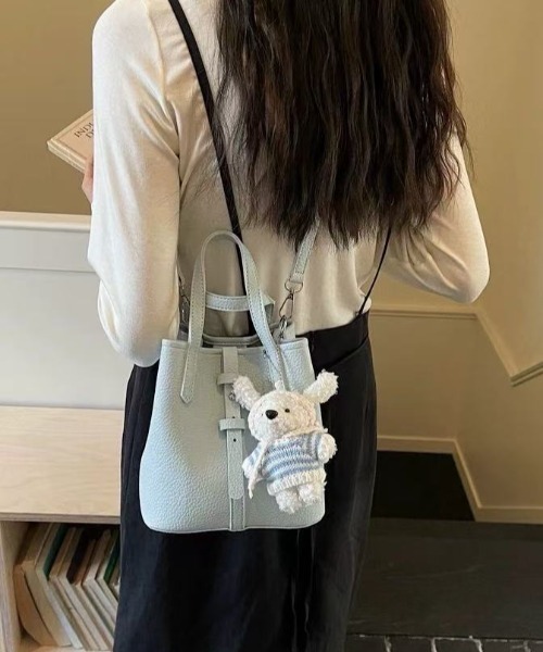 NoBelle(ノベル)の「2way シンプルショルダーバック 肩掛けバック/ハンドバック/上品/カジュアル/(ハンドバッグ・レディース・ブルー/アイボリー/ブラック・FREE)」の21枚目の写真