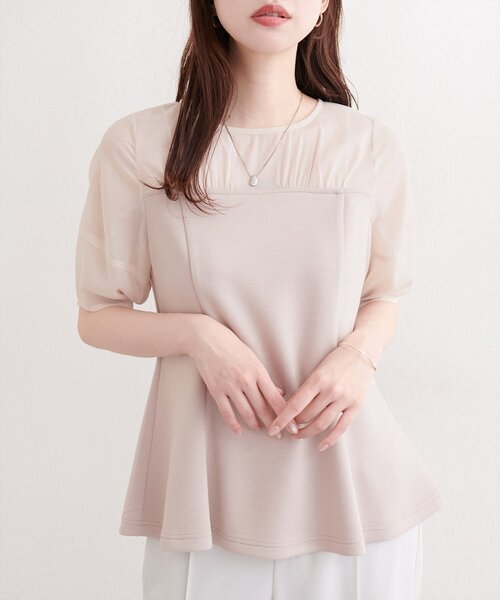 natural couture（ナチュラルクチュール）の「シアーペプラムトップス（Tシャツ/カットソー・レディース・ピンク/ベージュ/サックスブルー/オフホワイト/ブラック・FREE）」の4枚目の写真