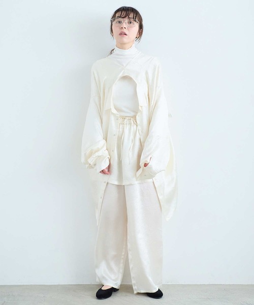 I am I in fact...(アイアムアイインファクト)の「CREAM PANTS(その他パンツ・レディース・アイボリー/ブラック/サックスブルー・FREE)」の18枚目の写真