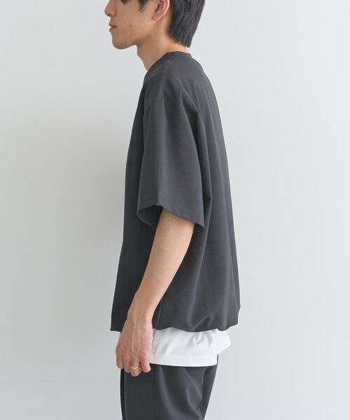CRAFT STANDARD BOUTIQUE(クラフトスタンダードブティック)の「接触冷感/吸水速乾/UVカット Fluxaire 半袖シャツプルオーバー(Tシャツ/カットソー・メンズ・グレイッシュベージュ/ネイビー/ブラック/チャコールグレー・M/L)」の6枚目の写真