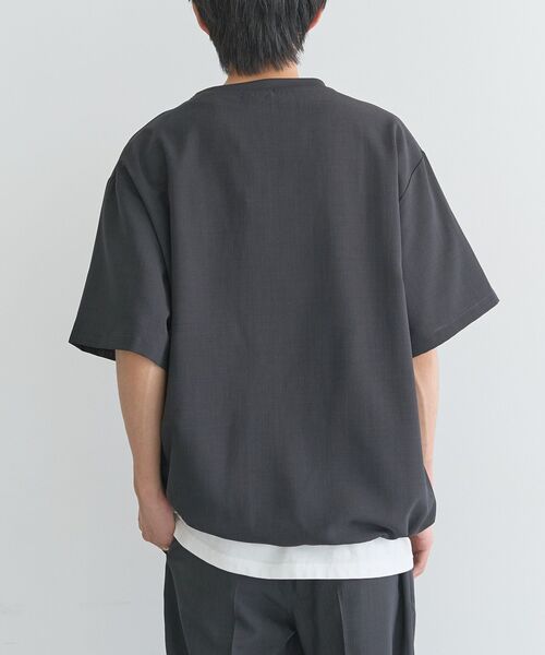 CRAFT STANDARD BOUTIQUE(クラフトスタンダードブティック)の「接触冷感/吸水速乾/UVカット Fluxaire 半袖シャツプルオーバー(Tシャツ/カットソー・メンズ・グレイッシュベージュ/ネイビー/ブラック/チャコールグレー・M/L)」の7枚目の写真