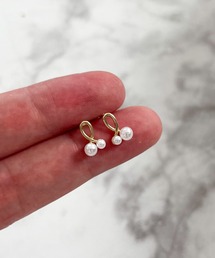 YU-KA:パールモダンピアス Pearl modern earrings