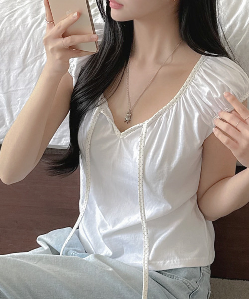 VIVID LADY(ビビッドレディー)の「ドットリボン パフスリーブ半袖トップス(Tシャツ/カットソー・レディース・チャコールグレー/ホワイト/ブラック・FREE)」の4枚目の写真