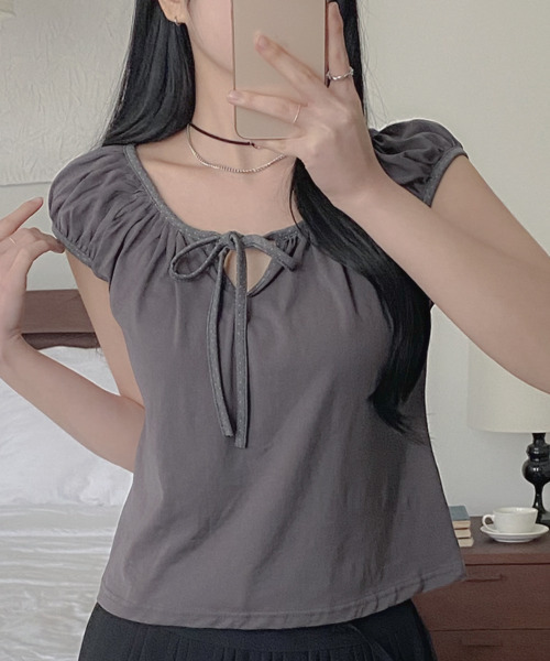 VIVID LADY(ビビッドレディー)の「ドットリボン パフスリーブ半袖トップス(Tシャツ/カットソー・レディース・チャコールグレー/ホワイト/ブラック・FREE)」の7枚目の写真