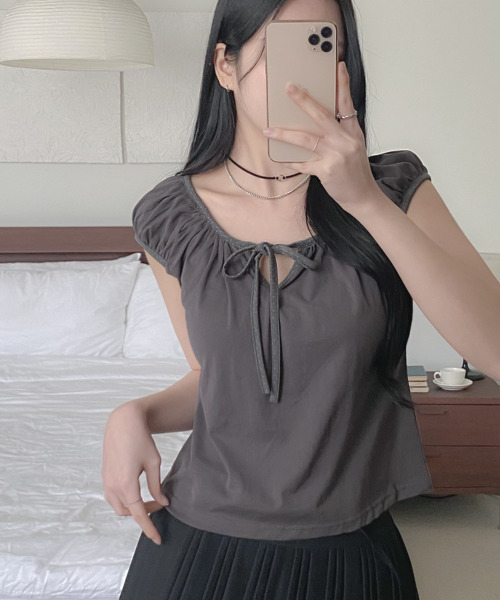 VIVID LADY(ビビッドレディー)の「ドットリボン パフスリーブ半袖トップス(Tシャツ/カットソー・レディース・チャコールグレー/ホワイト/ブラック・FREE)」の8枚目の写真