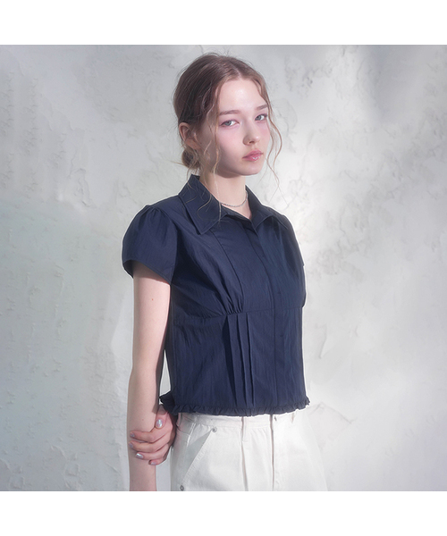 Vivacious(ビバシャス)の「エリシアシャツ_3カラー(シャツ/ブラウス・レディース・ホワイト/ブラック/ネイビー・SMALL/MEDIUM/LARGE)」の3枚目の写真