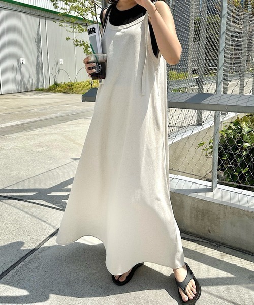 tolene(トレネ)の「【大人のリラックスモード】Dカンベルト Aラインキャミソールロングワンピース(ワンピース・レディース・ホワイト/ブラック/ブルー/ブラウン・FREE)」の14枚目の写真