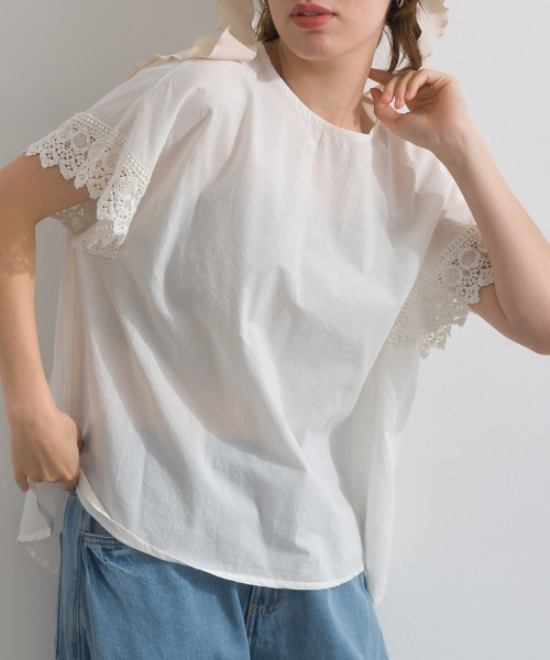 Fizz(フィズ)の「コットンキャンブリック 袖レースブラウス(シャツ/ブラウス・レディース・ブラック/ホワイト/ベージュ・M)」の1枚目の写真
