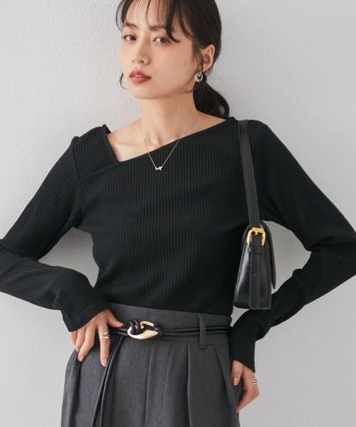RANAN（ラナン）の「全骨格細見え！アシメネックリブトップス（Tシャツ/カットソー・レディース・チャコール/ホワイト/ブラック/ブラウン・M/LL/L）」の14枚目の写真