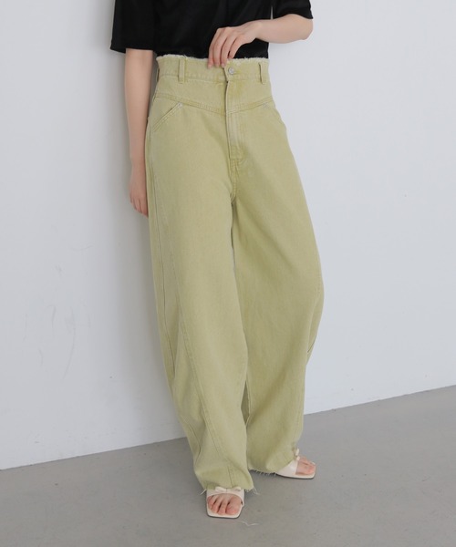 cheriella（シェリエラ）の「【cheriella】ビンテージライクヨークカーブデニムパンツ　VINTAGE-LIKE YOKE DENIM PANTS（デニムパンツ・レディース・ブラウン/ライム/ブラック・FREE）」の3枚目の写真