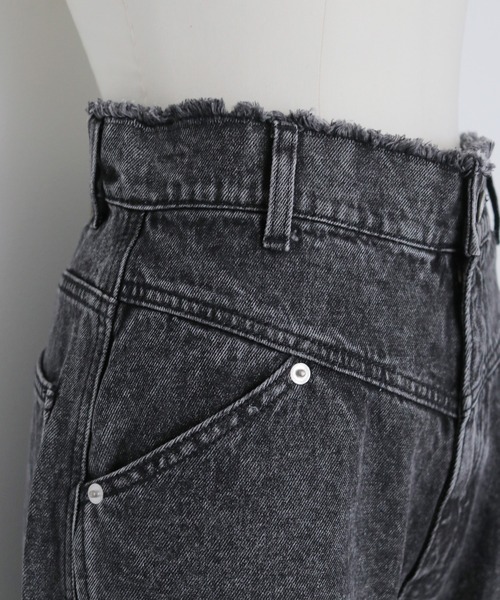 cheriella（シェリエラ）の「【cheriella】ビンテージライクヨークカーブデニムパンツ　VINTAGE-LIKE YOKE DENIM PANTS（デニムパンツ・レディース・ブラウン/ライム/ブラック・FREE）」の4枚目の写真