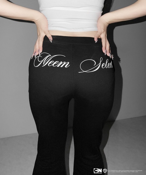 me+em select(ミームセレクト)の「【THE POWERPUFF GIRLS】パワーパフガールズバックレタリングロゴスウェットフレアパンツ / back lettering logo sweat flare pants【 セットアップ着用可能 】(スウェットパンツ・レディース・グレー/ブラック・FREE)」の12枚目の写真