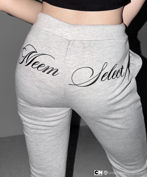 me+em select(ミームセレクト)の「【THE POWERPUFF GIRLS】パワーパフガールズバックレタリングロゴスウェットフレアパンツ / back lettering logo sweat flare pants【 セットアップ着用可能 】(スウェットパンツ・レディース・グレー/ブラック・FREE)」の22枚目の写真