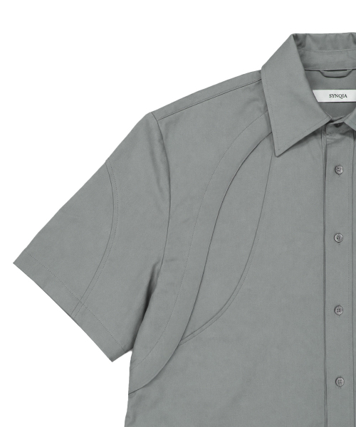 SYNQIA(シンキア)の「カーブドパネルハーフスリーブシャツクラウドグレー(シャツ/ブラウス・メンズ・その他・LARGE/SMALL/MEDIUM)」の7枚目の写真