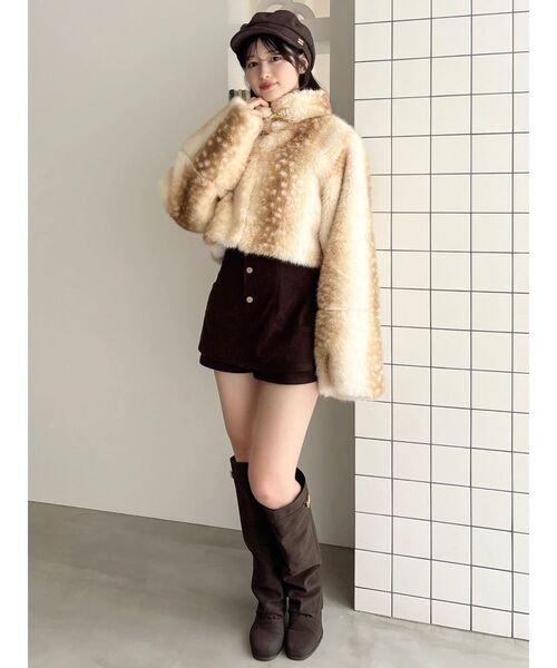 dazzlin（ダズリン）の「ショートビットフェイクファーコート（その他アウター・レディース・その他1/オフホワイト/ベージュ・FREE）」の16枚目の写真