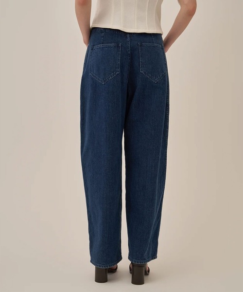 AKIRANAKA(アキラナカ)の「【AKIRANAKA/アキラナカ】Miriam panel denim pants /パネルデニムパンツ(デニムパンツ・レディース・ネイビー・1)」の2枚目の写真
