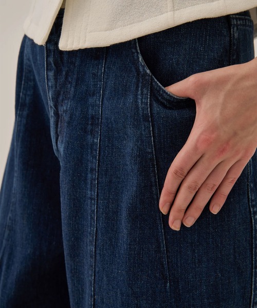 AKIRANAKA(アキラナカ)の「【AKIRANAKA/アキラナカ】Miriam panel denim pants /パネルデニムパンツ(デニムパンツ・レディース・ネイビー・1)」の3枚目の写真