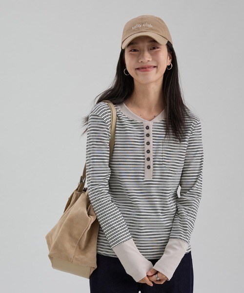 Sibra（シブラ）の「配色ヘンリーネック ボーダーリブ長袖トップス（Tシャツ/カットソー・レディース・ブルー/アイボリー・M）」の22枚目の写真