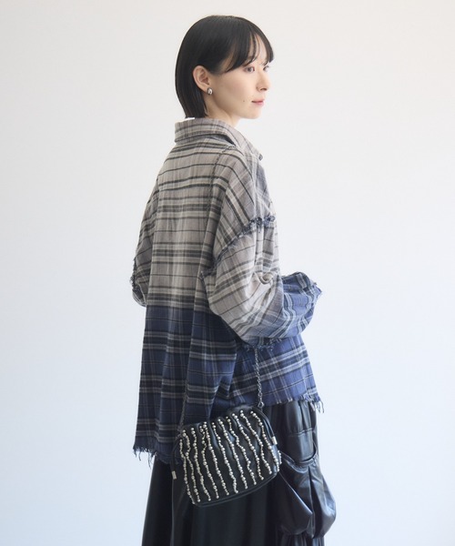 Paradise Picnic（パラダイスピクニック）の「裾フリンジチェックシャツ（シャツ/ブラウス・レディース・レッド/ベージュ/ネイビー・FREE）」の18枚目の写真