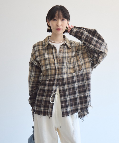 Paradise Picnic（パラダイスピクニック）の「裾フリンジチェックシャツ（シャツ/ブラウス・レディース・レッド/ベージュ/ネイビー・FREE）」の10枚目の写真