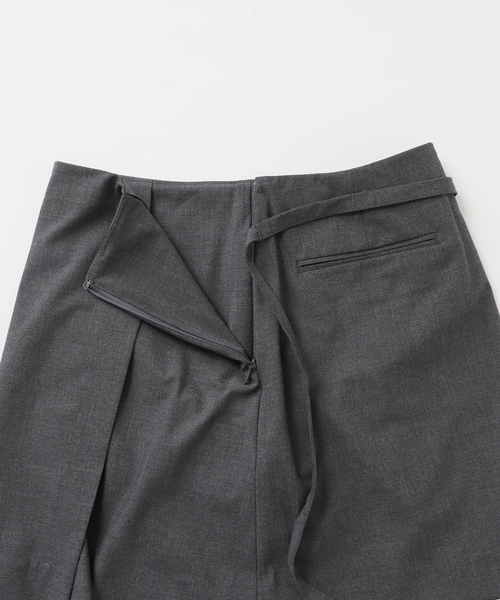 U by SPICK&SPAN(ユーバイスピックアンドスパン)の「ラップミニスカート(スカート・レディース・チャコールグレー/ベージュ・36/38)」の21枚目の写真