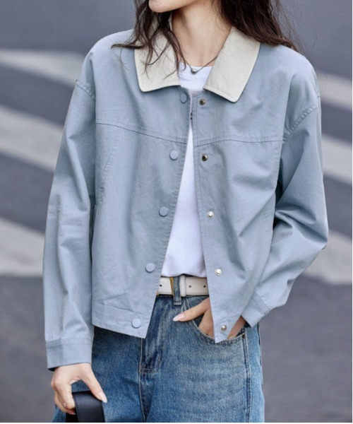&soiree(アンドソワレ)の「配色デザインショートジャケット(ブルゾン・レディース・ブルー・SMALL/MEDIUM/LARGE/X-LARGE)」の1枚目の写真