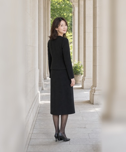 prendre la joie（プレンドレラジョア）の「V開きノーカラーワンピーススーツ  トール／ロング丈 ブラックフォーマル 前開き（アンサンブル・レディース・ブラック・7号/9号/13号/15号/17号/11号）」の6枚目の写真