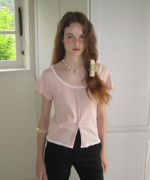 APPAREL ARCHIVE（アパレルアーカイブ）の「Canny punching lace mini cardigan - Pink（ニット/セーター・レディース・その他・FREE）」の5枚目の写真