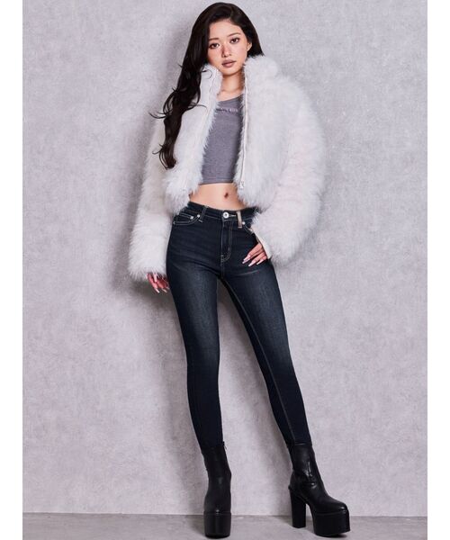 GYDA(ジェイダ)の「GYDA bijou fluffyトップス(Tシャツ/カットソー・レディース・オフホワイト/ブラック/チャコールグレー・FREE)」の20枚目の写真