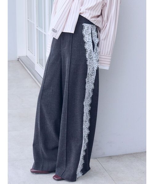 LAGUNAMOON（ラグナムーン）の「サイドレースワイドパンツ（その他パンツ・レディース・チャコールグレー/ベージュ・MEDIUM/SMALL）」の4枚目の写真