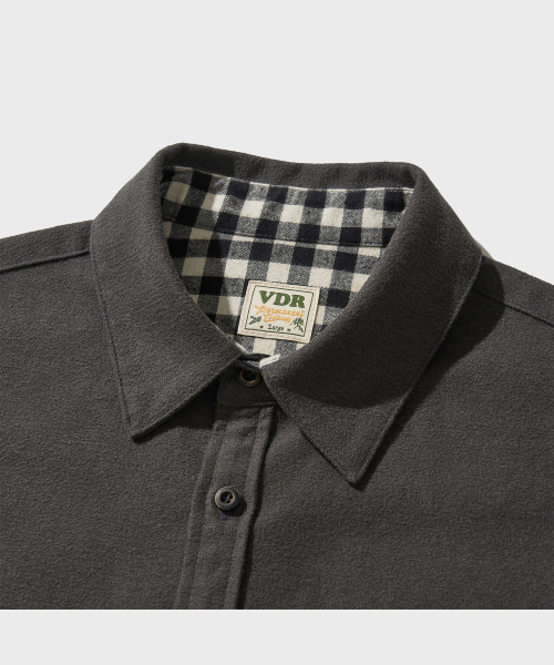 VDR（ブイディアール）の「WILDCAT シャツ [ダークグレー]（シャツ/ブラウス・メンズ・その他・MEDIUM/LARGE/X-LARGE）」の3枚目の写真