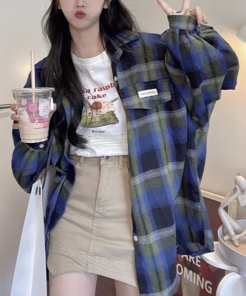 Teem Store(チームストア)の「ヴィンテージライクチェック柄オーバーサイズシャツ/ビッグシルエット長袖シャツ(シャツ/ブラウス・レディース・ネイビー/オレンジ・M)」の14枚目の写真
