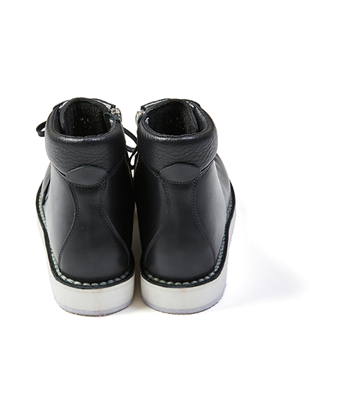 人気の春夏 （エフシーイー）の「F/CE. F/CE. DIEMME CALF BOOTS TRAVEL 靴